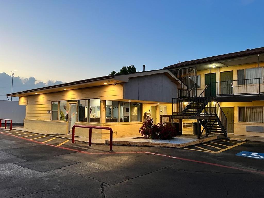 Budget Inn & Suites Amarillo Esterno foto